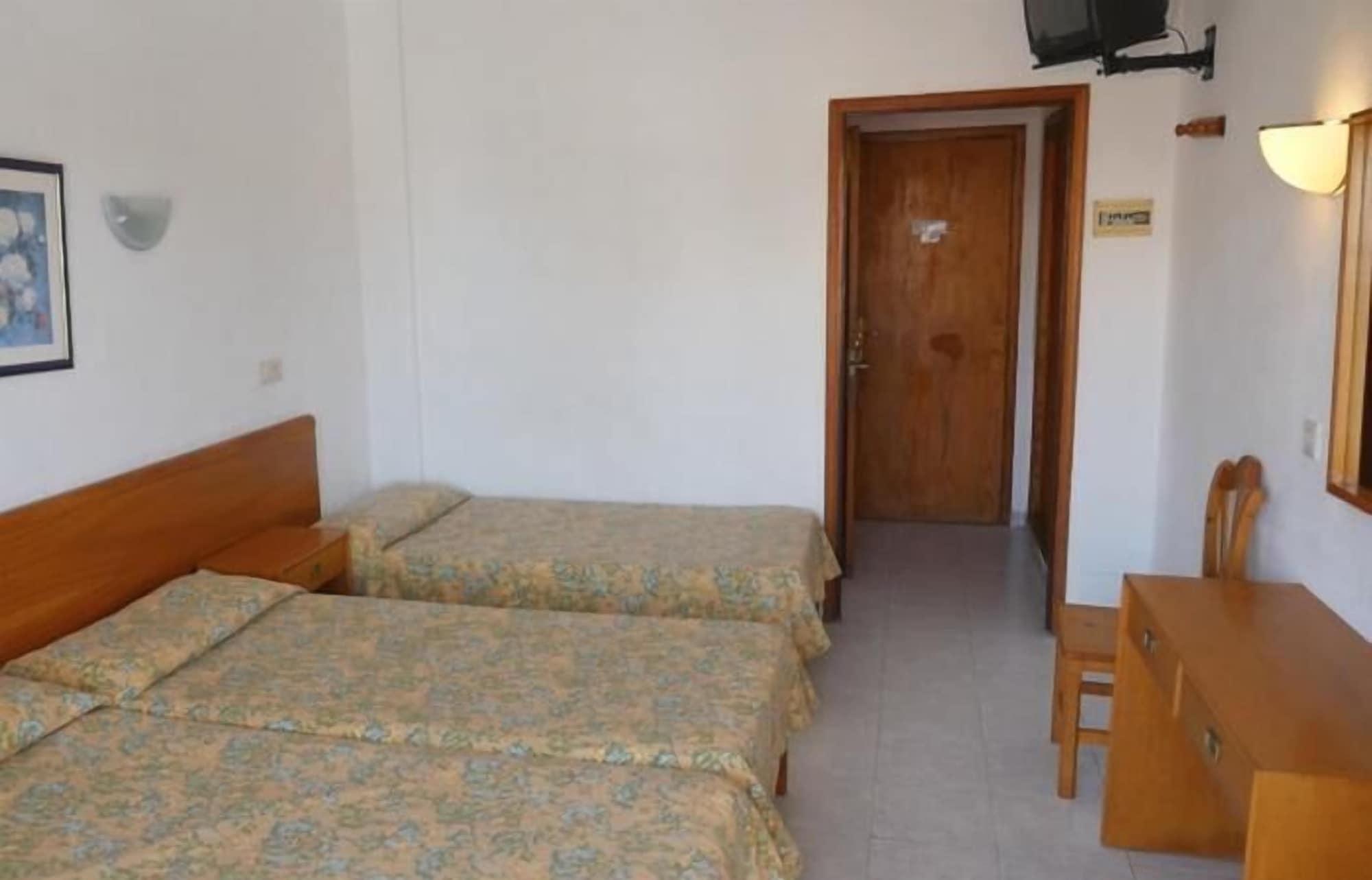 Hostal Alcina Кала Ратьяда Экстерьер фото